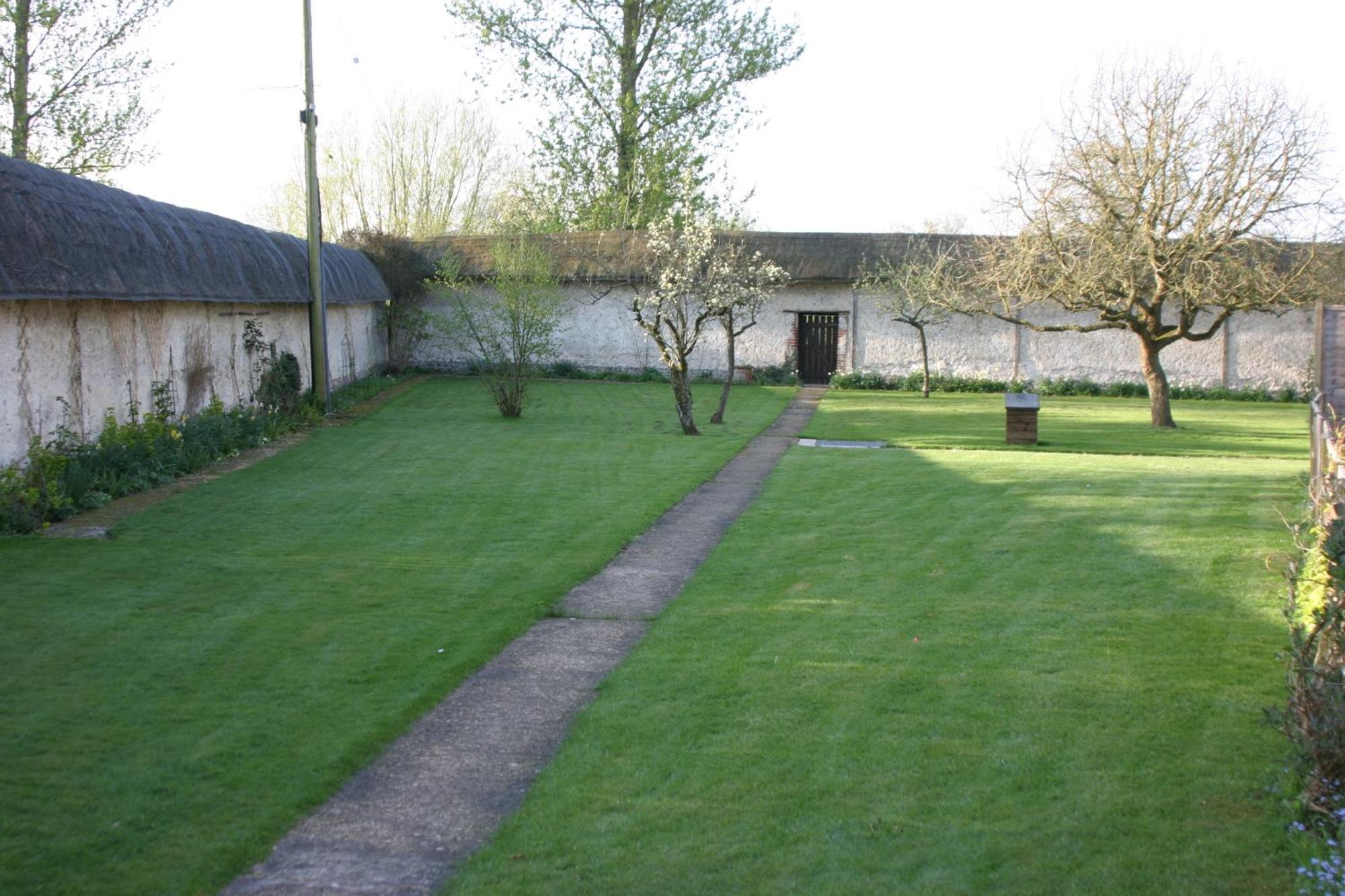 The Old Stables Self Catering Βίλα Σαλισμπέρι Εξωτερικό φωτογραφία